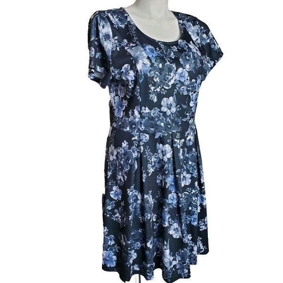 Yellowberry Eve Floral Dress Size XXL Missing Belt - Picture 1 of 8